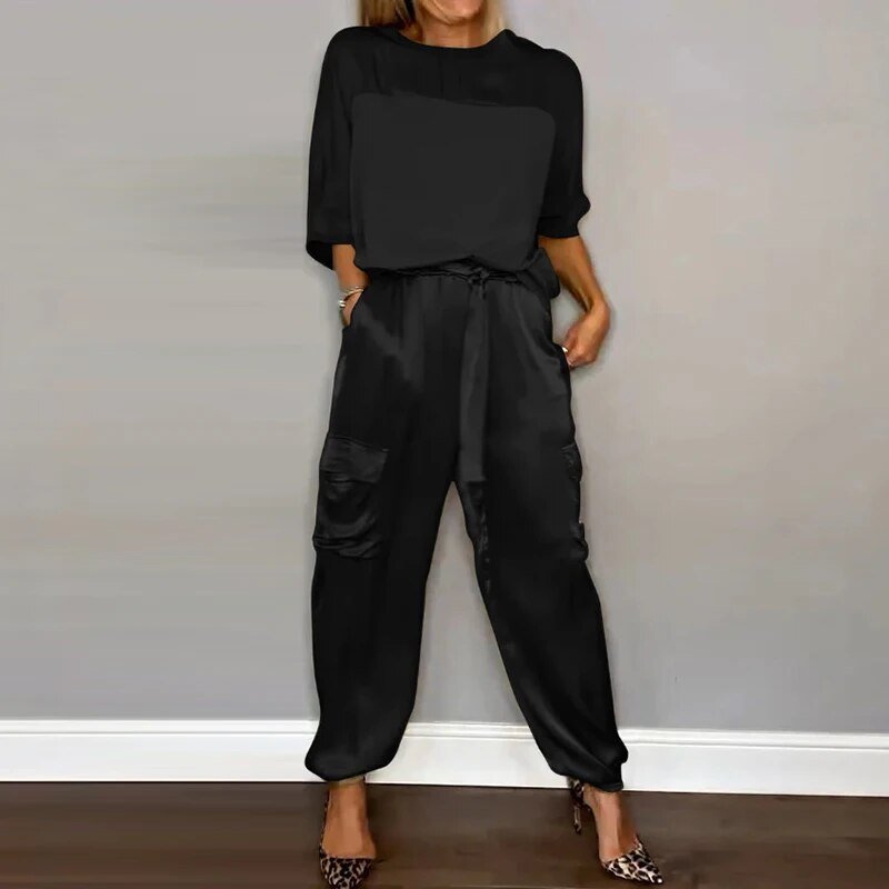 Luna relaxed matching clothing set in neutral tones, casual chic loungewear with breathable soft fabric