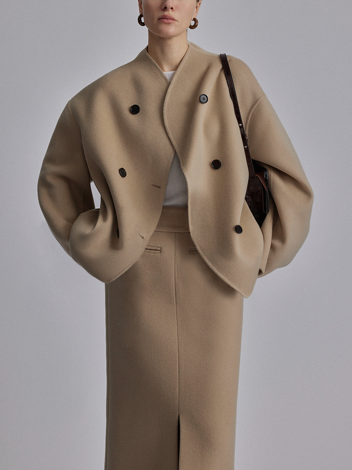 Oversized button-down jacket casual long sleeve relaxed fit with front button closure