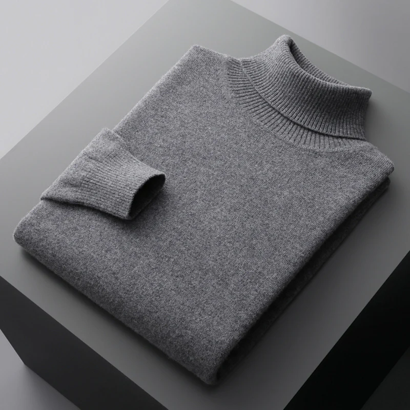 Men's ivory regular fit ribbed turtleneck merino wool sweater with hip-length silhouette