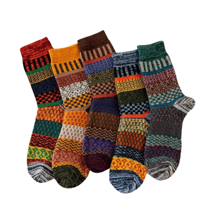 Men's thick sheep wool winter socks with colorful vintage knit patterns, warm retro style for snow boots