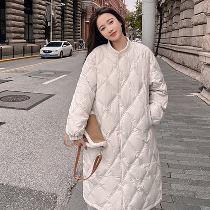 Loose down jacket in relaxed oversized fit with puffer quilted design, casual winter style