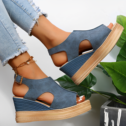 Women's comfort comfort support sandals in neutral tones with cushioned footbed and elegant minimalist design