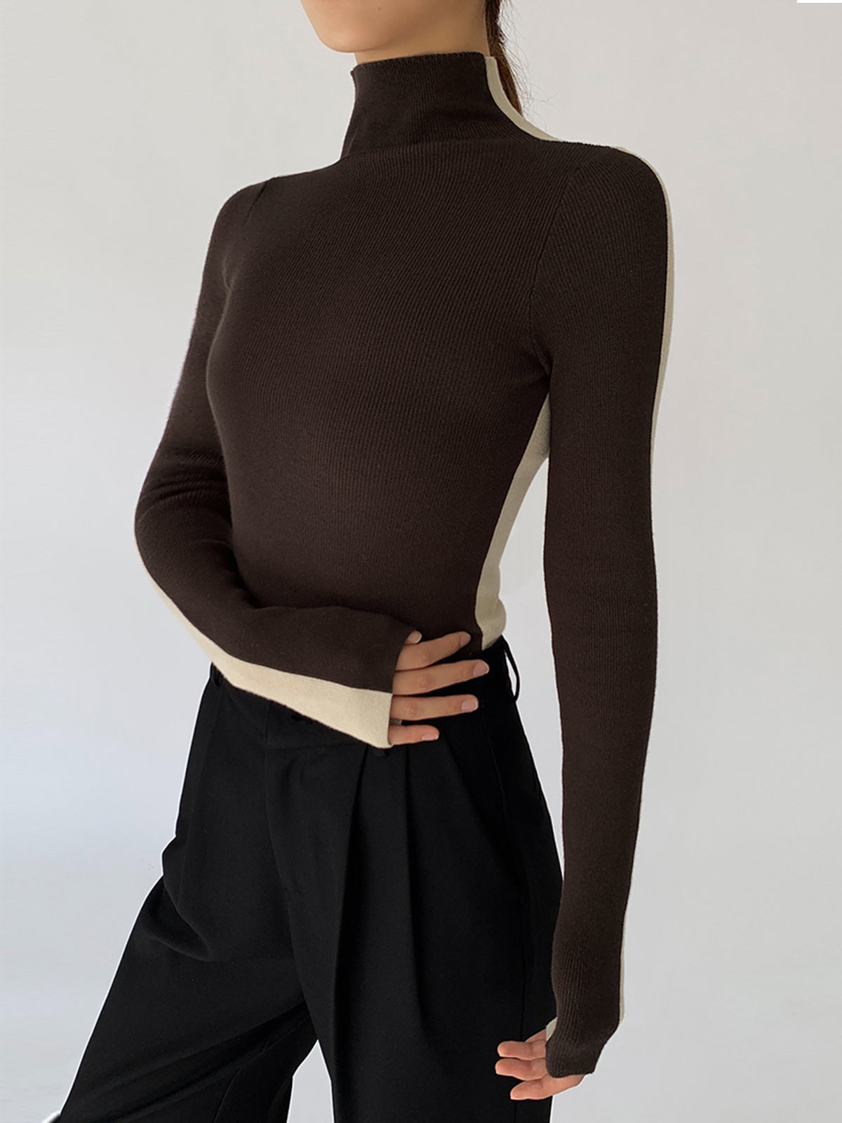 Two-tone double-sided long sleeve knit top in casual regular fit with reversible design