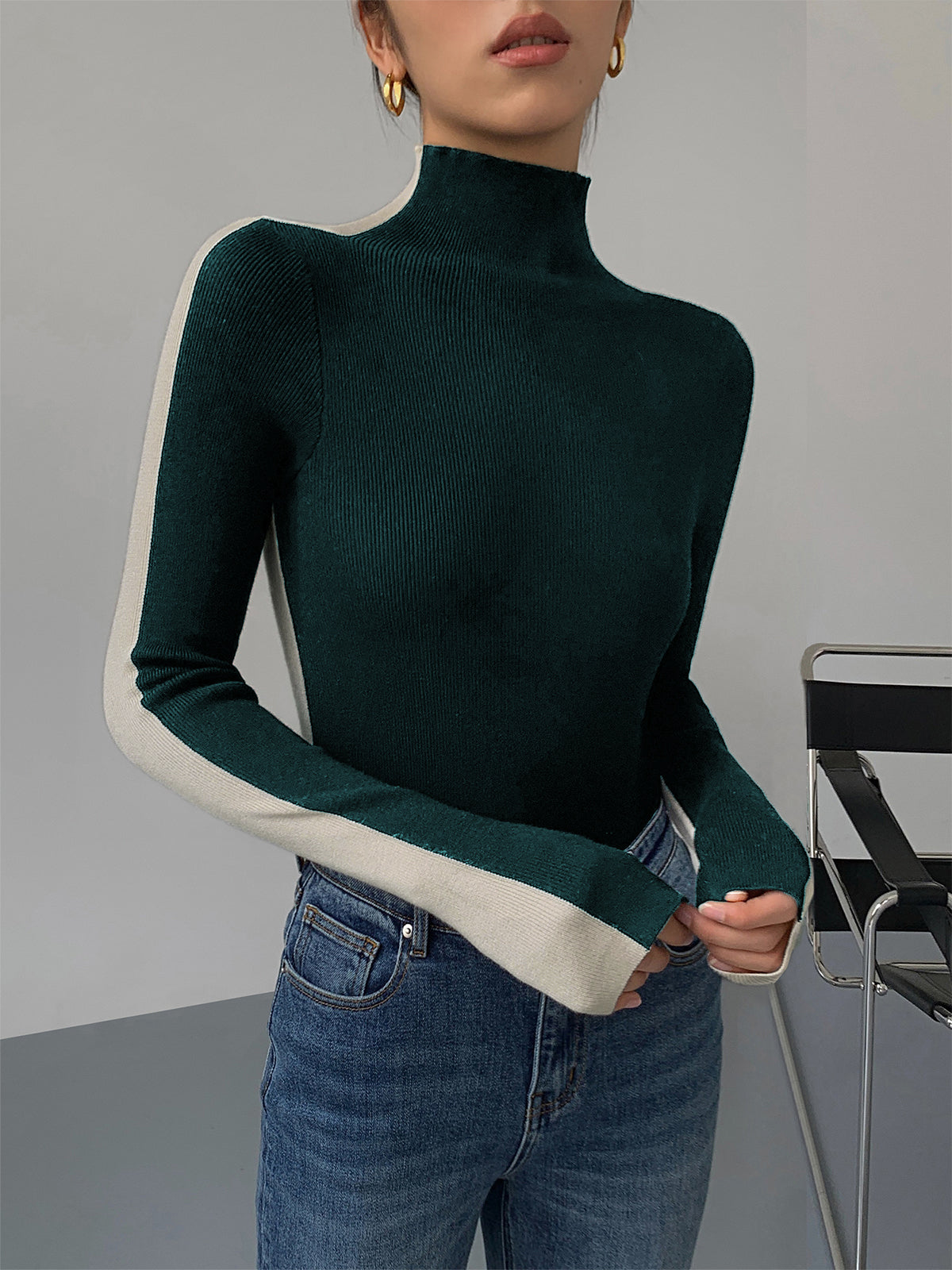 Two-tone double-sided long sleeve knit top in casual regular fit with reversible design