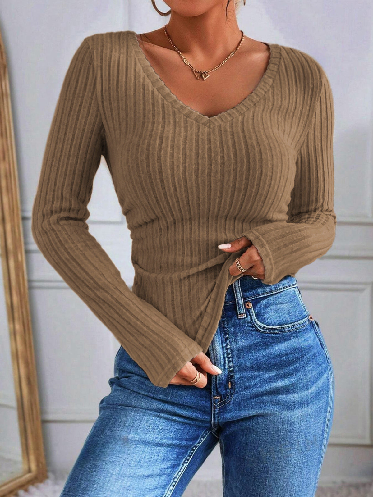 White ribbed long sleeve v-neck skinny t-shirt with pleated detail and medium stretch fit