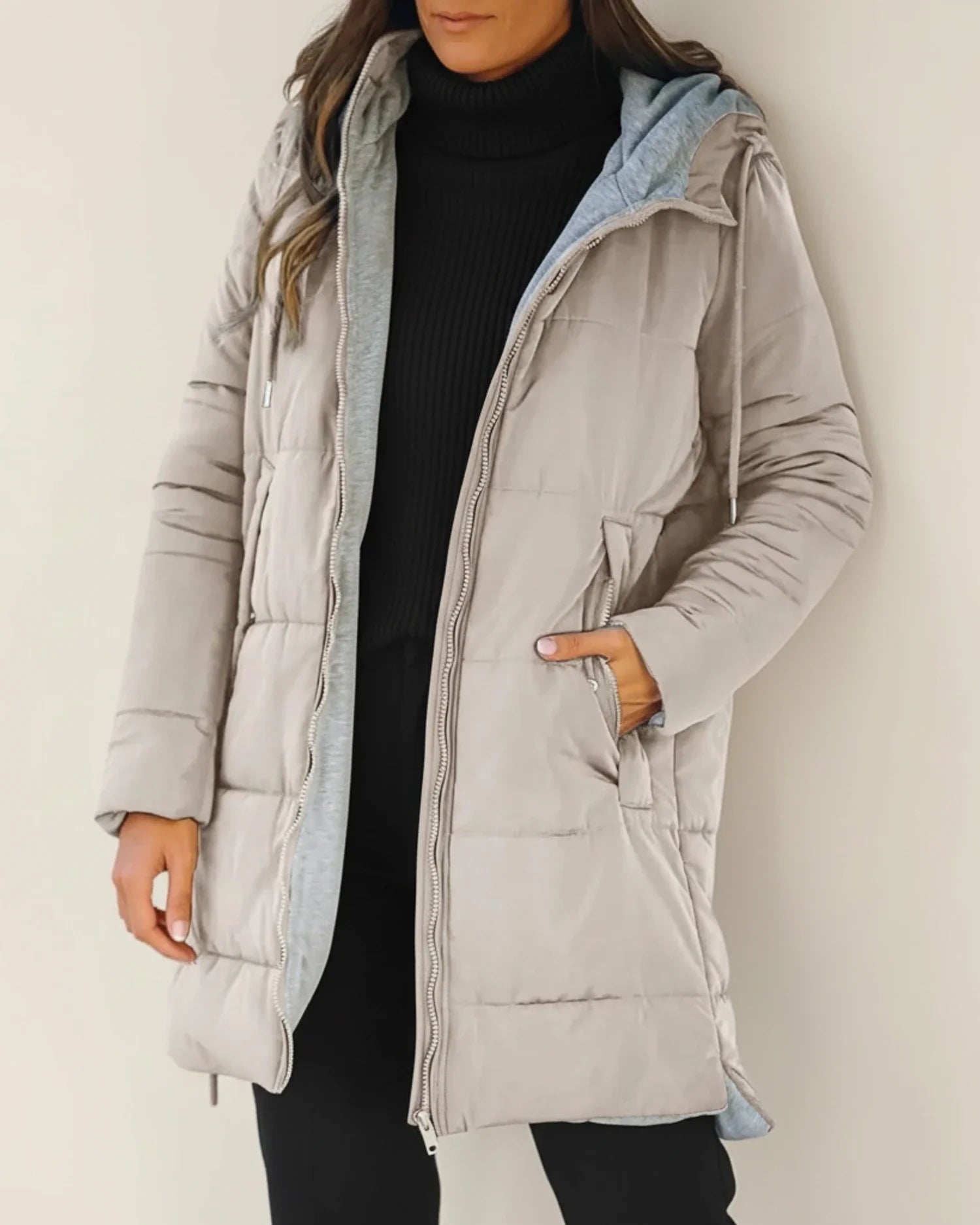 Women's mid-length quilted puffer jacket with hood, zip-up winter coat for city and weekend wear